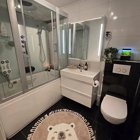 Apartamento Modern Luxury Villa- Free Parking *
