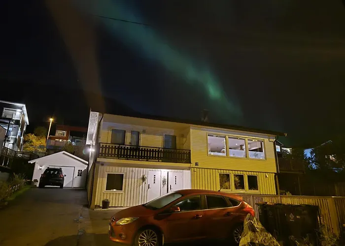 Modern Luxury Villa- Free Parking Tromsø