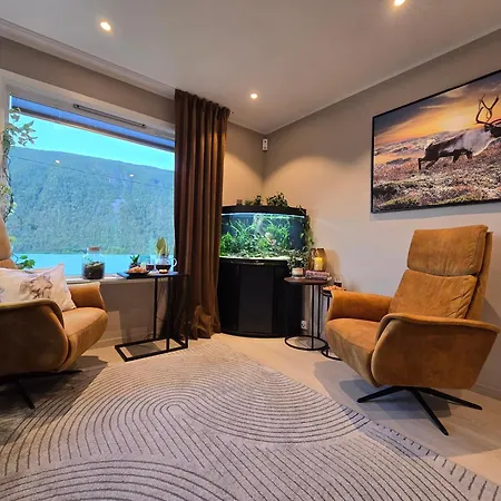 Lägenhet Modern Luxury Villa- Free Parking *